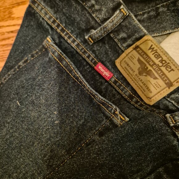 Wrangler’s Men’s Dark Blue Denim Jeans 42 x 32 5 pocket western, cowboy - Picture 4 of 7
